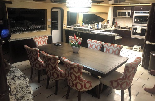 Clear Lake Shores Boat Rental | Private Mega Yacht -2nd Largest In Texas