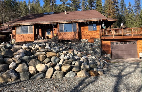 Weaverville House | Private Mountain Getaway with pool yet 4 miles to downtown Weaverville