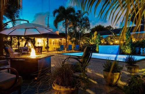 Mango Groves House | Private Oasis 1 Mile to Beach Heated Pool