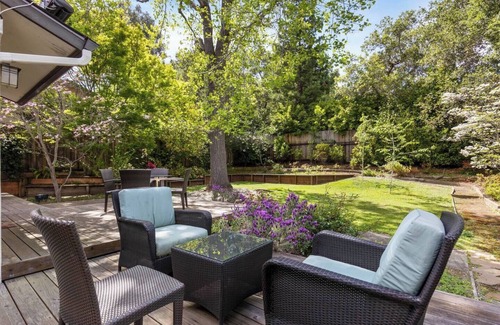 West of the Alameda House | Private Oasis — Comfortable House near Stanford with Beautiful Garden