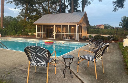 Benson House | Private Oasis w/Pool, Kayaks, Dock, and Stocked Bass Waiting to be Caught!