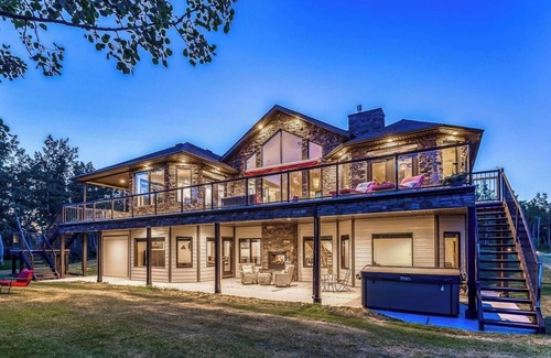 Airdrie House | Private Oasis with Hot Tub