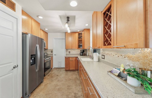 Deer Valley House | PRIVATE OASIS with the BEST backyard!