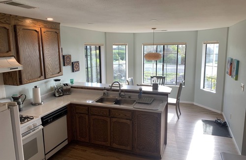 Manchester House | Private Ocean View Irish Beach Home - pet friendly