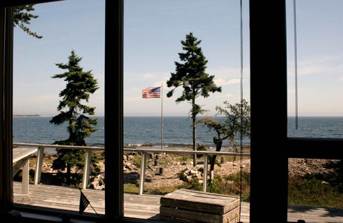 Prospect Harbor House | PRIVATE OCEANFRONT GETAWAY - LARGE DECK, STUNNING VIEWS, JUST STEPS TO THE OCEAN