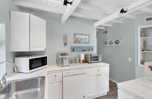 Marathon House | Private Oceanfront 3 bedroom 2 Bath conch house with new 2024 Swim Spa