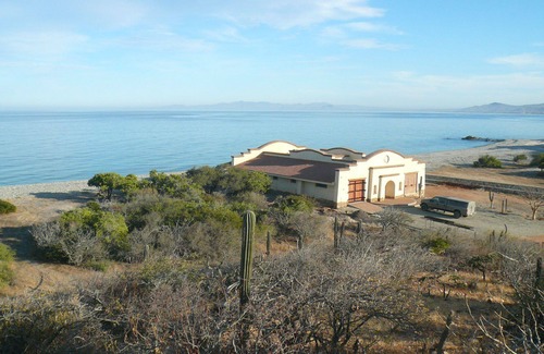 Los Barriles House | Private Oceanfront Gem