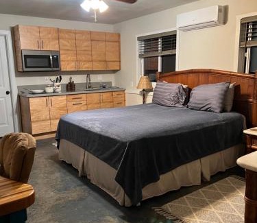 Honokaa House | Private Ohana on the lush Hamakua coast with AC