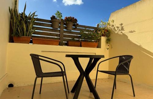 Luqa Apartment | Private One Bedroom Apartment close to Airport in Luqa
