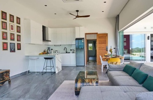 Chaweng City Center Villa | Private Pool & Panorama