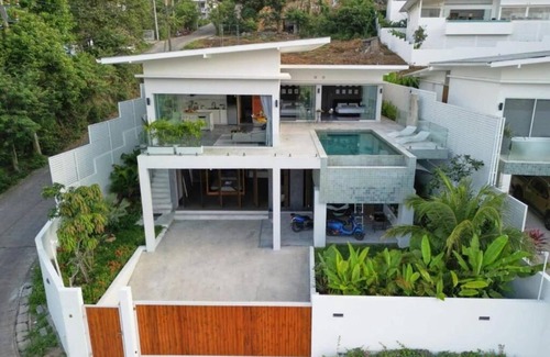 Chaweng City Center Villa | Private Pool & Panorama
