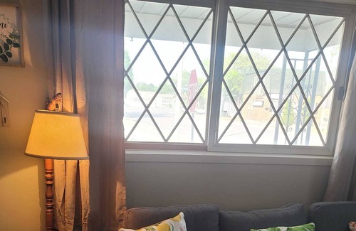 Wallaceburg House | Private & Peaceful 3-bed house in Downtown Wallaceburg