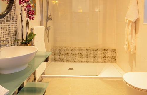 Xaghra Resort | Private, peaceful resort. The ultimate relaxation for discerning souls.