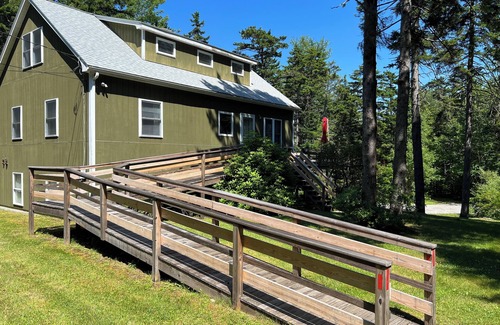 Tenants Harbor House | Private, peaceful cottage in a wooded setting in walking distance to the village