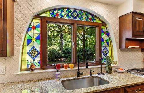 South Haven House | Private Pool 5 Minutes From Lake Michigan