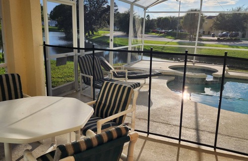 Bridgewater Crossing House | Private Pool Home in peaceful neighborhood <8 miles to Disney!