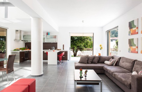 Agia Villa | Private Pool ★ Lux Villa ★ Jacuzzi & Gym ★ 3 Bedrooms