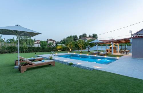 Messaia Villa | Private Pool Retreat - Georgia's Garden Oasis