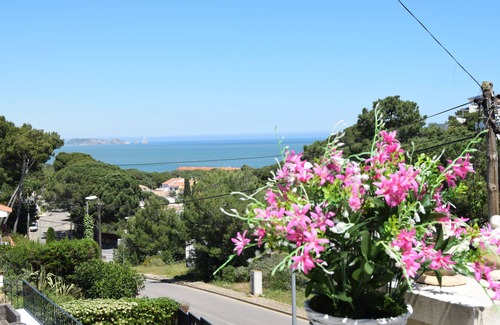 Pals Villa | Private pool, sea view, only 700 m. from the beach.