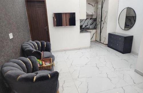 Lahore Apartment | Private Pool Villa X Pine Avenue X Aargard Rentals