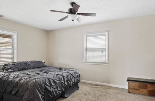Wheat Ridge House | Private Refuge, Great Space to Work and Play!