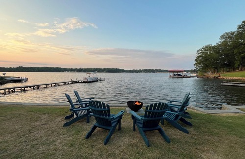 Greenwood Cottage | Private, relaxing, cottage on the lake