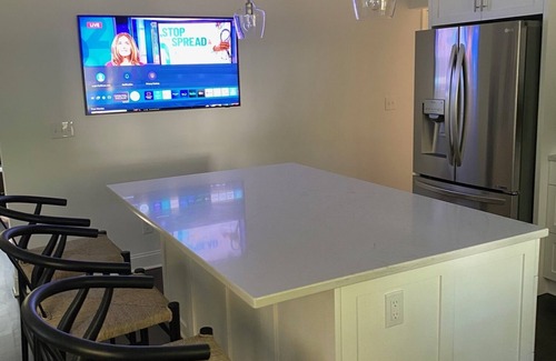 Fairfield House | Private Renovated Home Convenient to Sacred Heart & Fairfield Universities