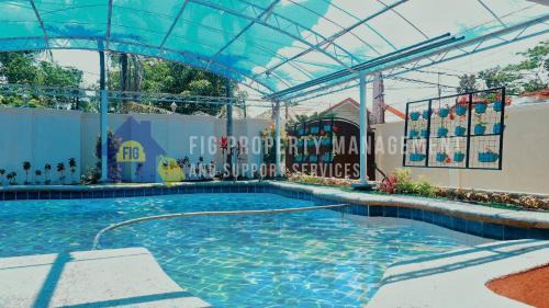 Bay House | Private Resort in Laguna: Casita de Ruby