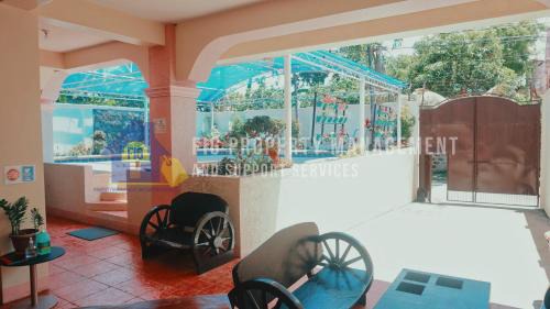Bay House | Private Resort in Laguna: Casita de Ruby