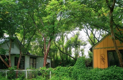 Manchaca House | Private Respite with SwimSpa- Breathe Deeply Cabin