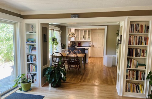 Hope Valley Cottage | Private Riverfront w Pool/Hot Tub/Cabins. Sanctuary for Family/Friend Gatherings