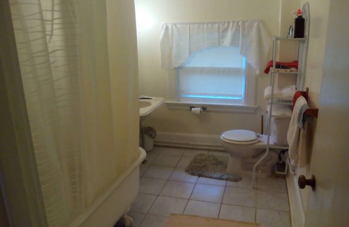 Hartford Resort | Private room ∙ 1 guest