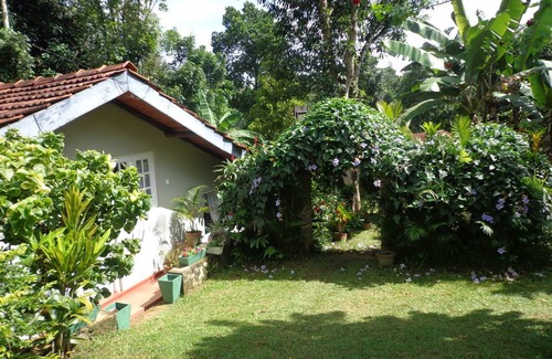 Handessa Resort | Private room ∙ 4 guests