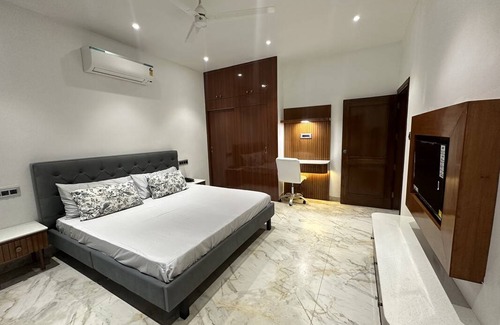 Mohali Resort | Private room ∙ 4 guests