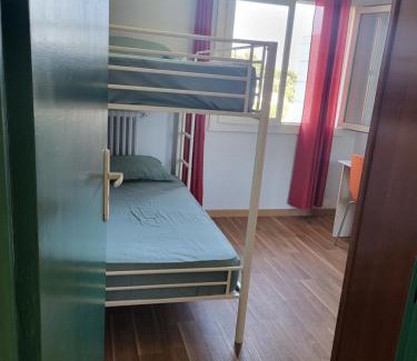 Le Ray House | Private Room-4 in HANNANA Apartment- 2 min walk To Tram 12 min to Nice train station 15 min to Massena Place