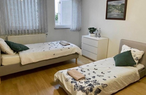 Remich Resort | Private room ∙ 5 guests