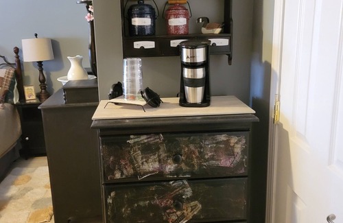 Chariton County Apartment | Private Room and Living Room on Beautiful Lakefront Getaway