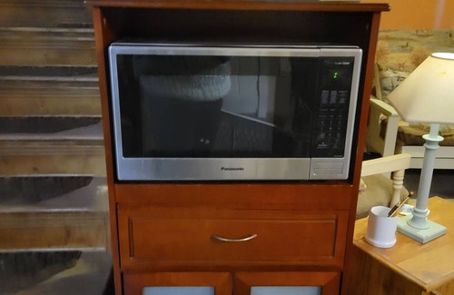 Chariton County Apartment | Private Room and Living Room on Beautiful Lakefront Getaway