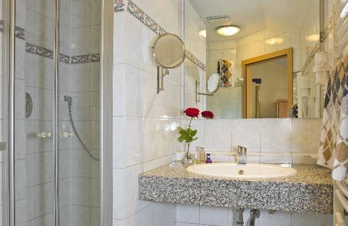 Safferstetten Cabin | Private room ∙ Einzelzimmer