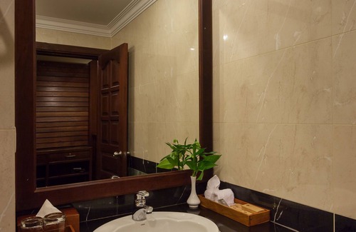 Siem Reap Bed & Breakfast | Private Room for 10-12 Person of 5 Bedrooms for A Group or Family
