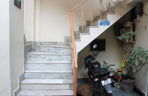 Tapovan Villa | Private Room Near Laxman Jhula