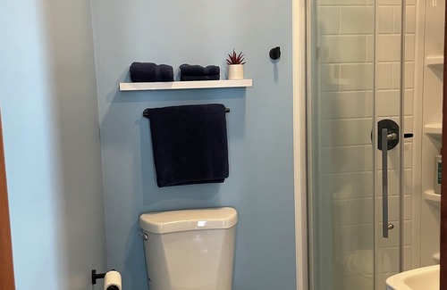 West Creek Bed & Breakfast | Private Room w Full Bath near LBI Long Beach Island West Creek Tuckerton Venues