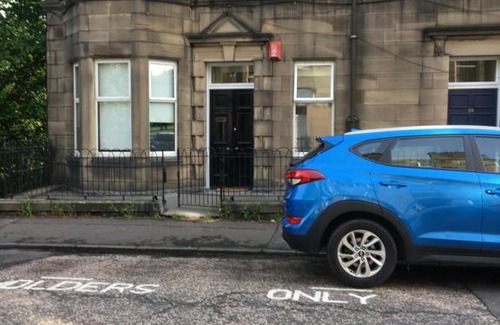 Merchiston House | Private rooms in shared property near Edinburgh city centre