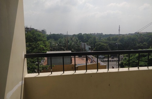 Peelamedu Apartment | Private Rooms with Great Breakfast Options