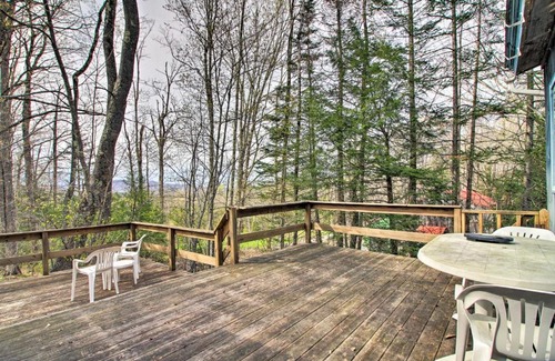 Londonderry House | Private Rustic Home - 6 Mi to Bromley Mountain!