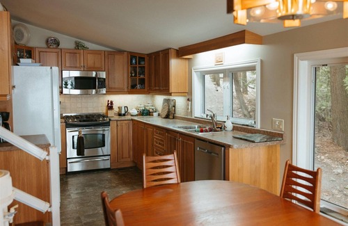 Minden Hills Cottage | Private setting with great Internet