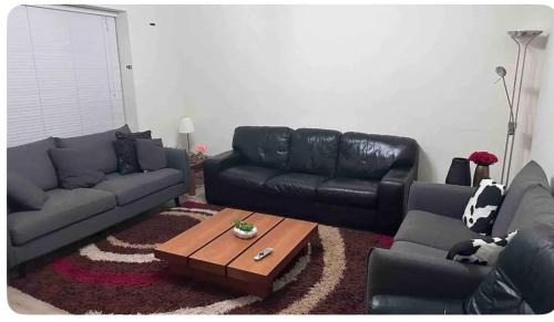 Sutton Cross House | Private single bedroom in beautiful house
