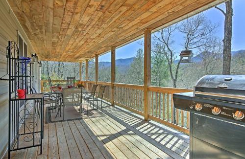 Franklin House | Private Smoky Mountain Home with Porch and Peak Views!