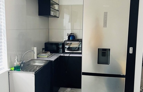 Bloubergstrand Cottage | Private space with garden and pool