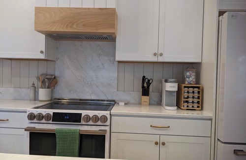 Rhododendron House | Private, Spacious Modern Mountain Getaway in Rhododendron, OR
